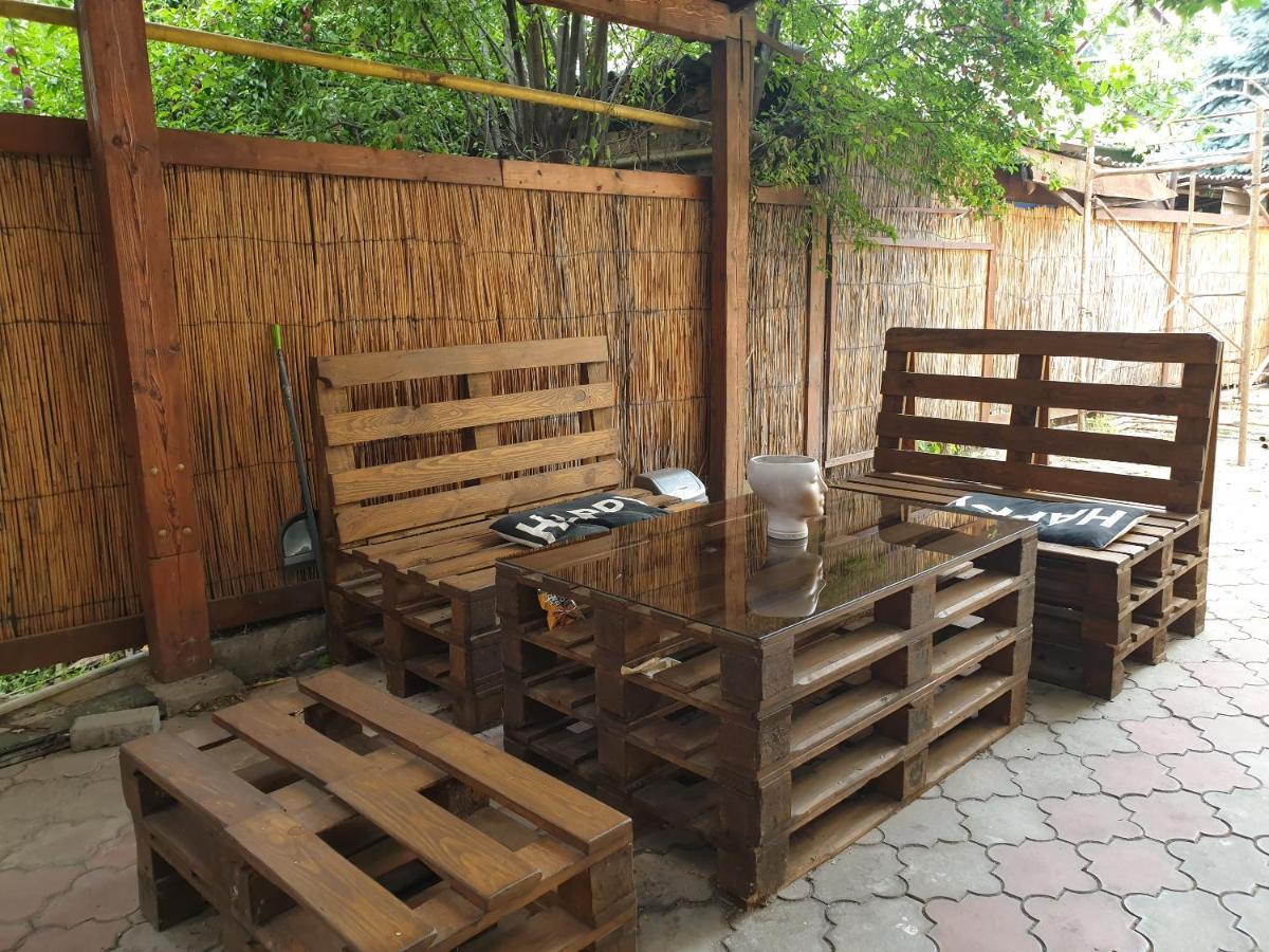 Мандри Хостел Uschhorod Exterior foto